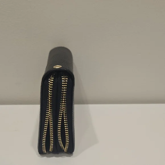 Black Leather Wallet - Picture 4 of 14